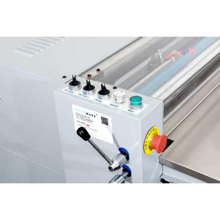 Vernisseuse SEMI-AUTOMATIQUE UV 53 GRAFCUT